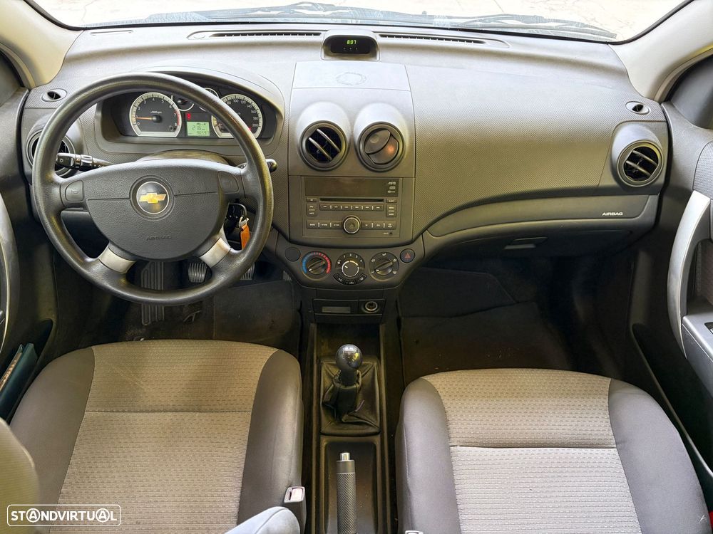 Chevrolet Aveo 1.2 L - 9