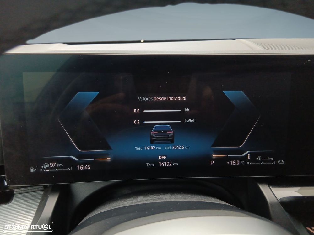 BMW 530 e Pack Desportivo M - 17