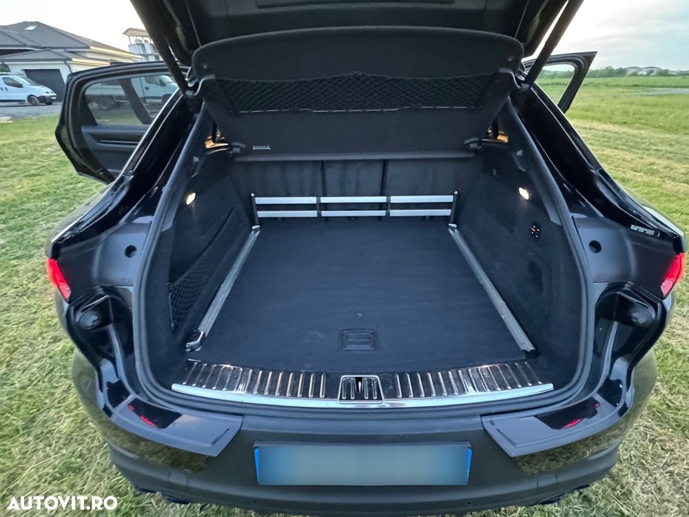Porsche Cayenne Coupe E-Hybrid Tiptronic S Platinum Edition - 38