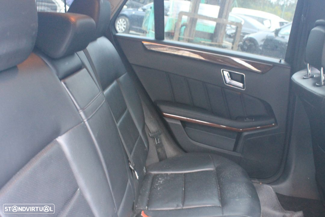 Mercedes-Benz E220 - 12