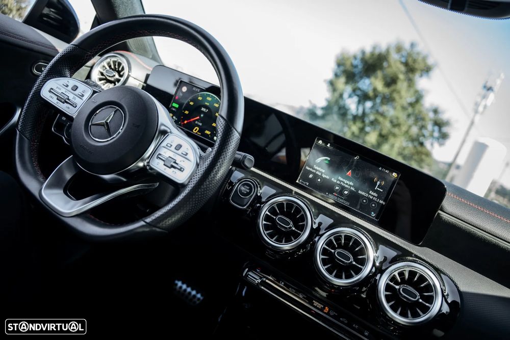 Mercedes-Benz CLA 250 e 8G-DCT AMG Line - 36