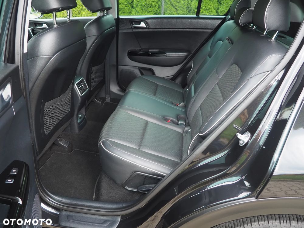 Kia Sportage 1.6 GDI L Business Line Plus 2WD - 24