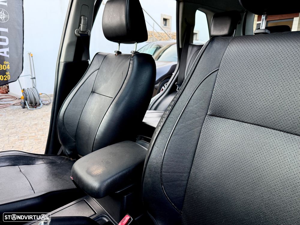 Suzuki Grand Vitara 1.9 DDiS X-Premium - 40