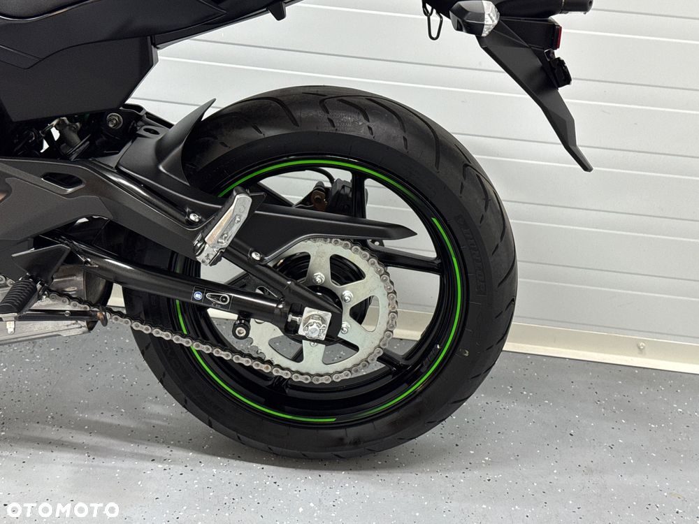 Kawasaki ER - 25