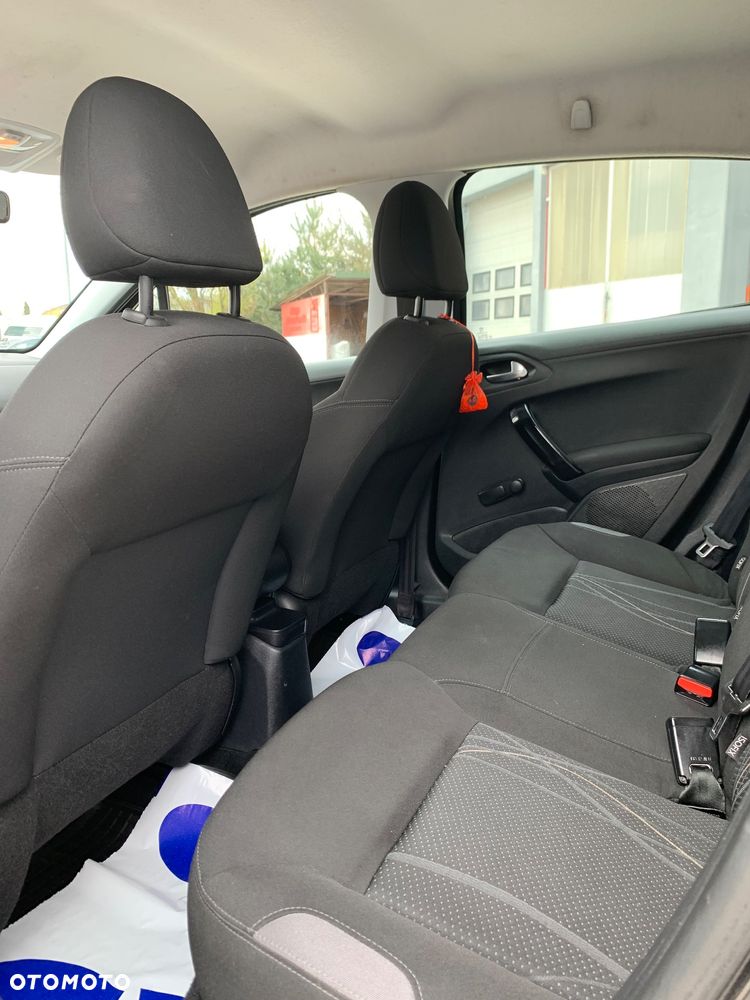 Peugeot 208 1.4 e-HDi Active STT - 16