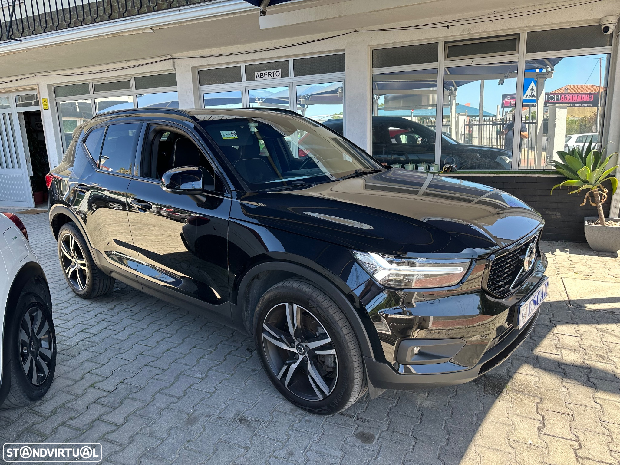Volvo XC 40 1.5 T5 PHEV R-Design Expression - 3