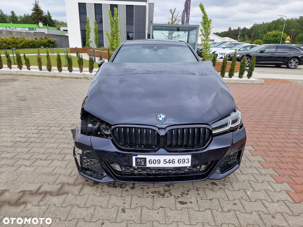 BMW Seria 5 M550i xDrive sport - 5