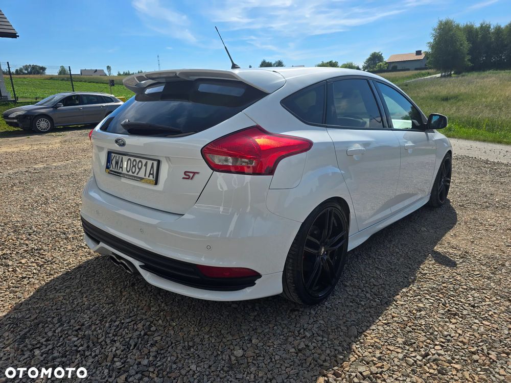 Ford Focus - 6