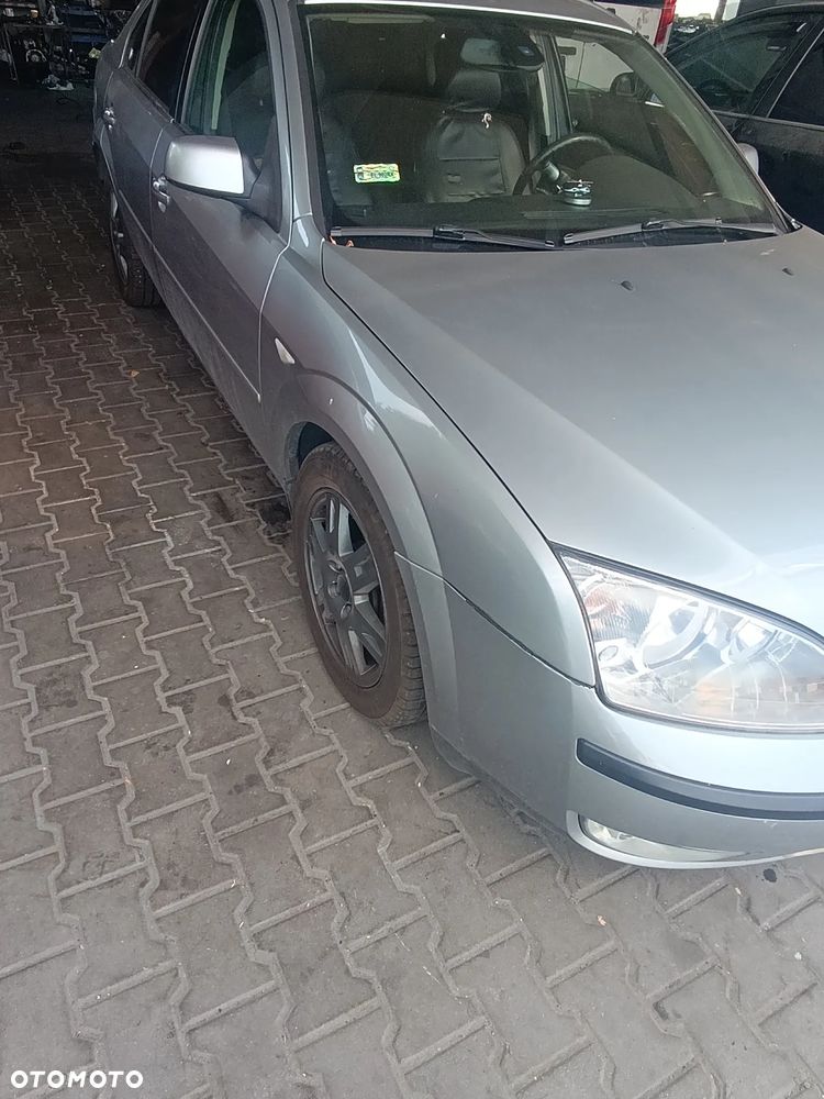 Ford Mondeo - 4