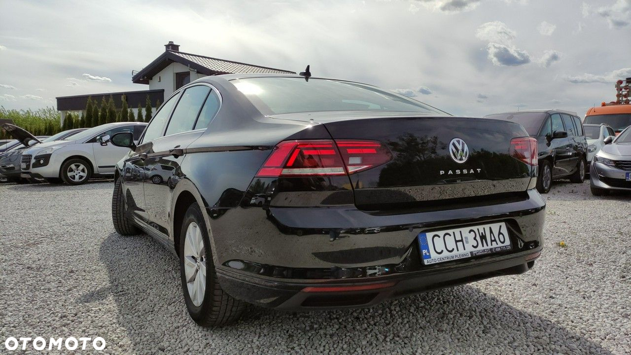 Volkswagen Passat - 6