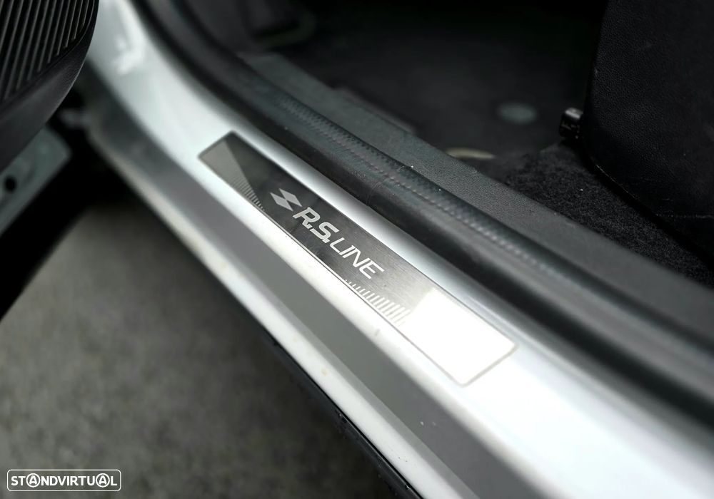 Renault Arkana 1.6 E-Tech R.S.Line - 28