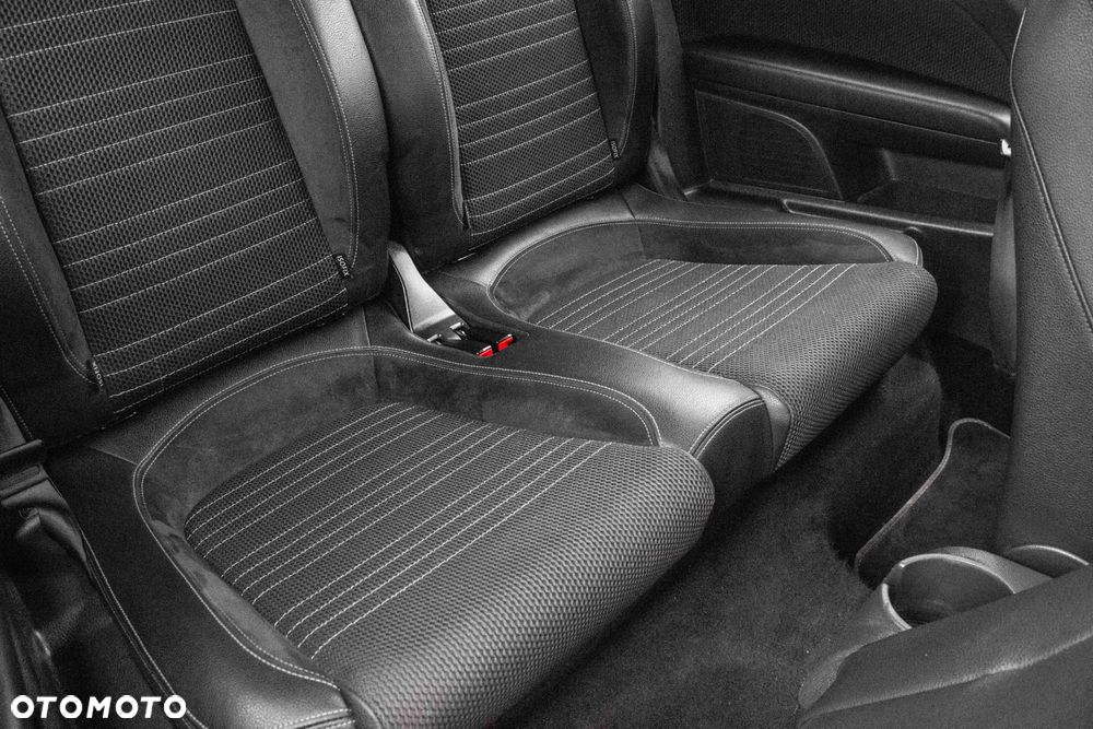 Volkswagen Scirocco - 20