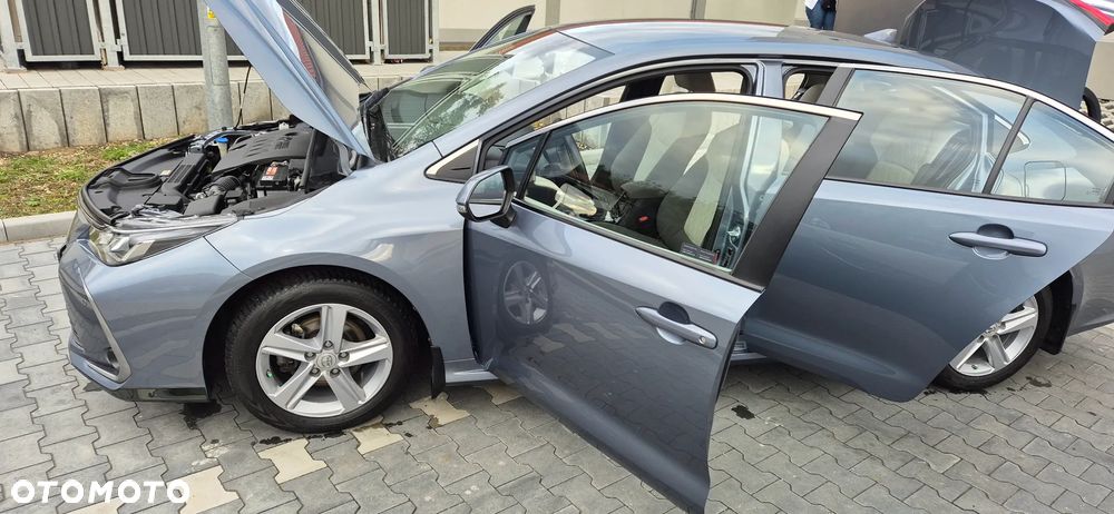 Toyota Corolla 1.6 Comfort - 11