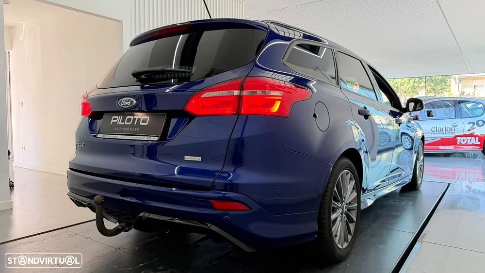 Ford Focus SW 1.0 EcoBoost ST-Line - 11