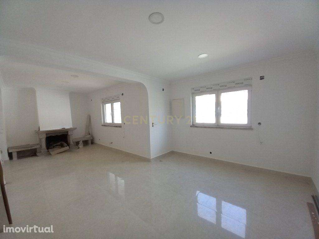 Moradia T5 Remodelada - Amora - Grande imagem: 2/44