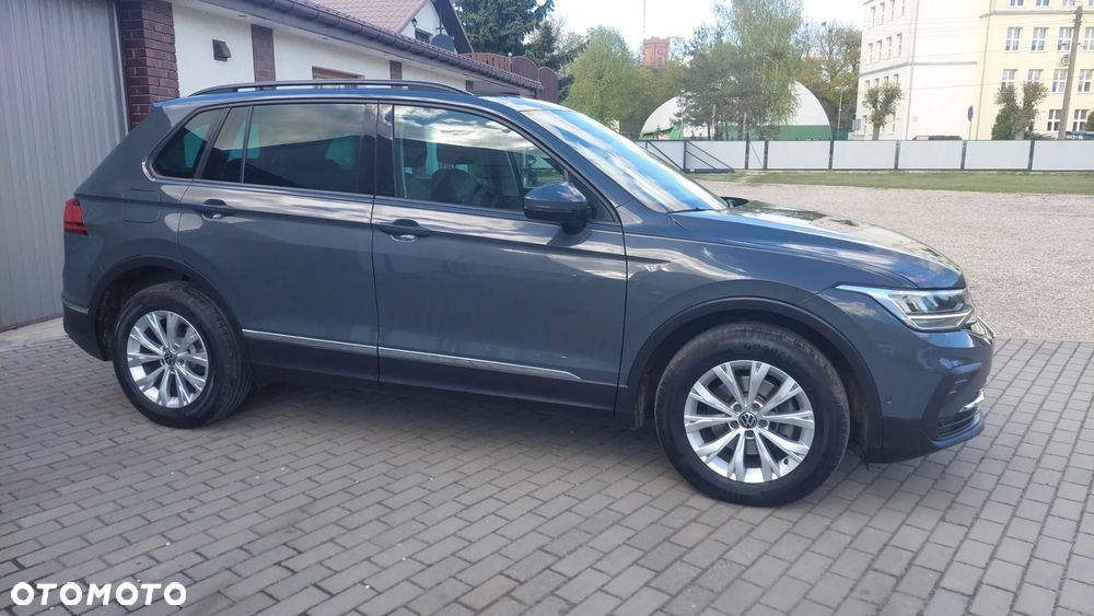 Volkswagen Tiguan - 5