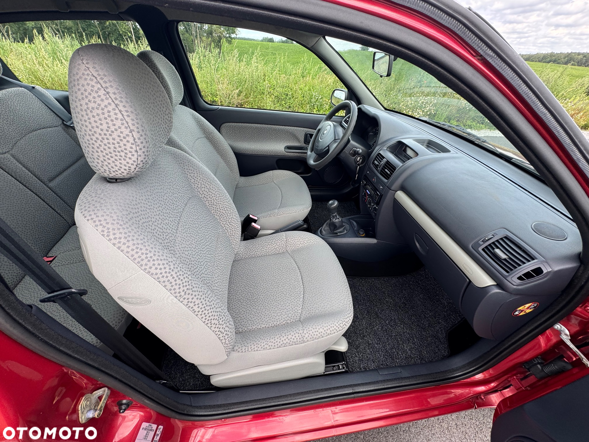 Renault Clio 1.2 16V Campus Authentique - 24
