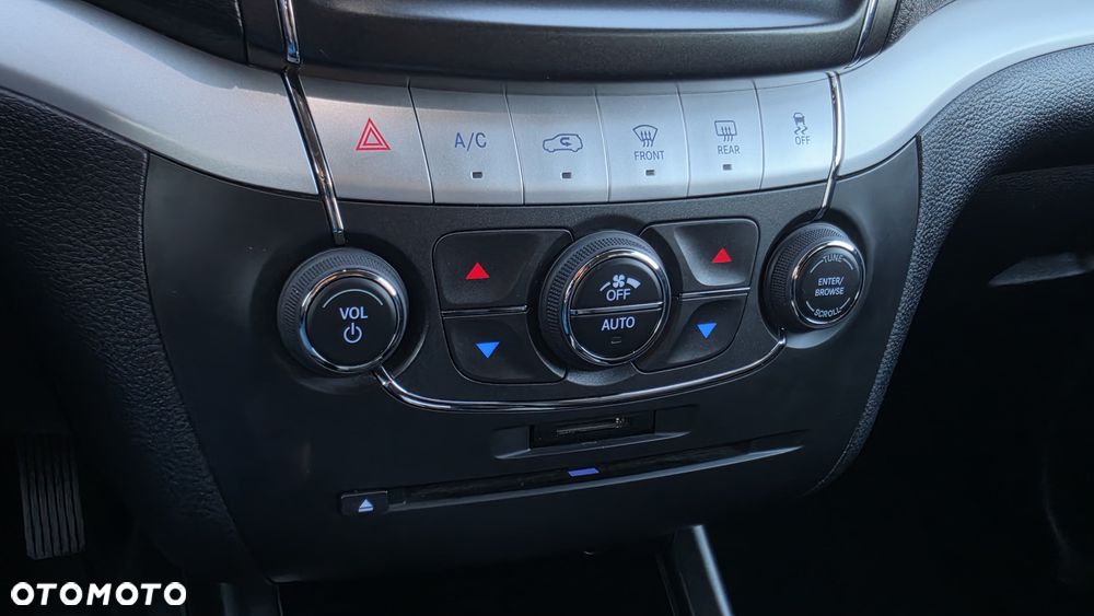 Fiat Freemont 2.0 Multijet Black Code AWD - 32
