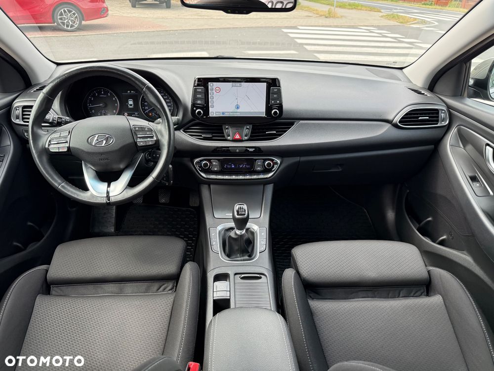 Hyundai i30 1.4 T-GDI Passion Plus - 9