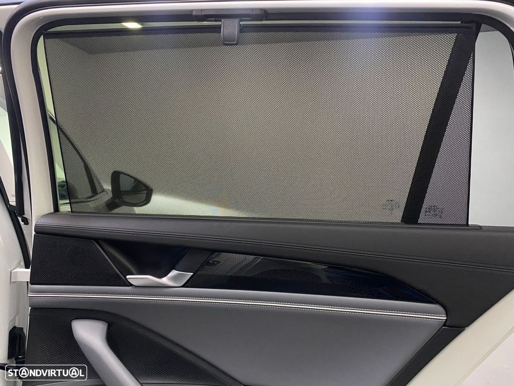 VW Passat Variant 2.0 TDi Business DSG - 20