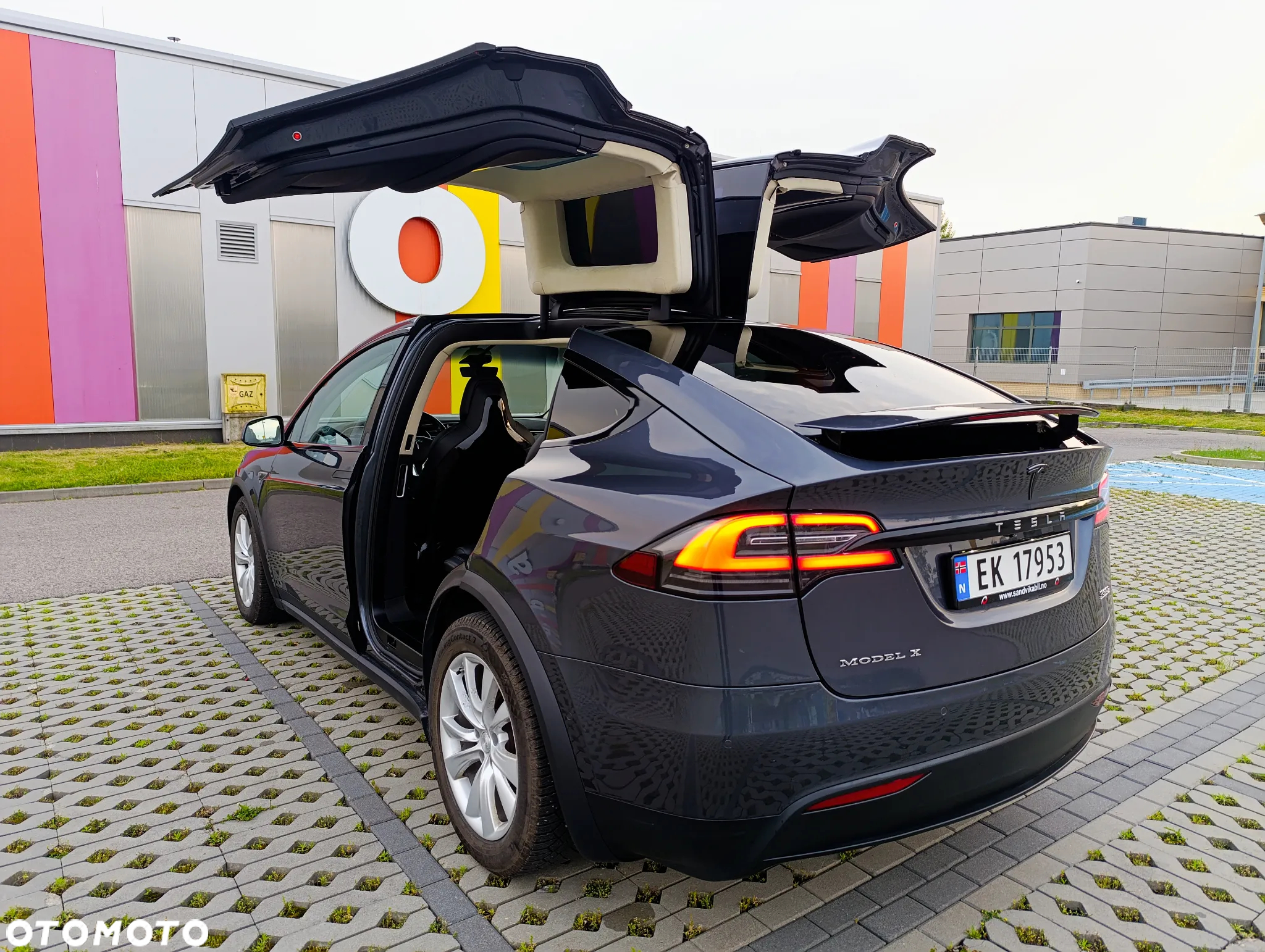 Tesla Model X Performance - 7