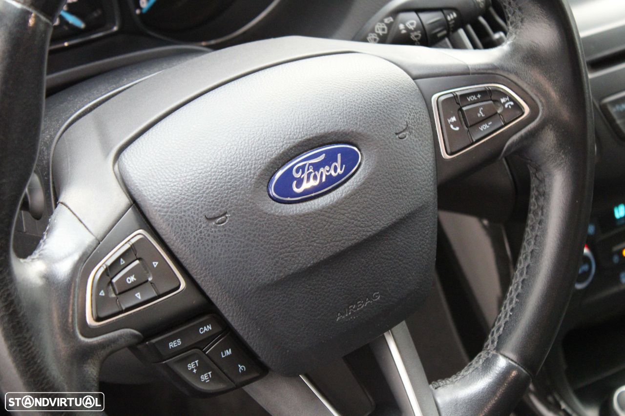 Ford Focus - 12