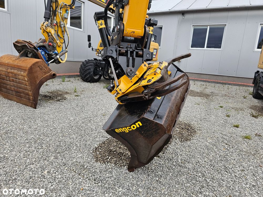 Liebherr A 912 Compact - 35