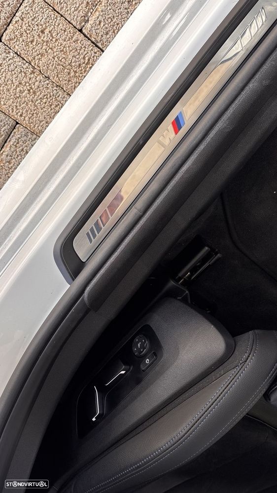 BMW 330 e xDrive Aut. Sport Line - 3