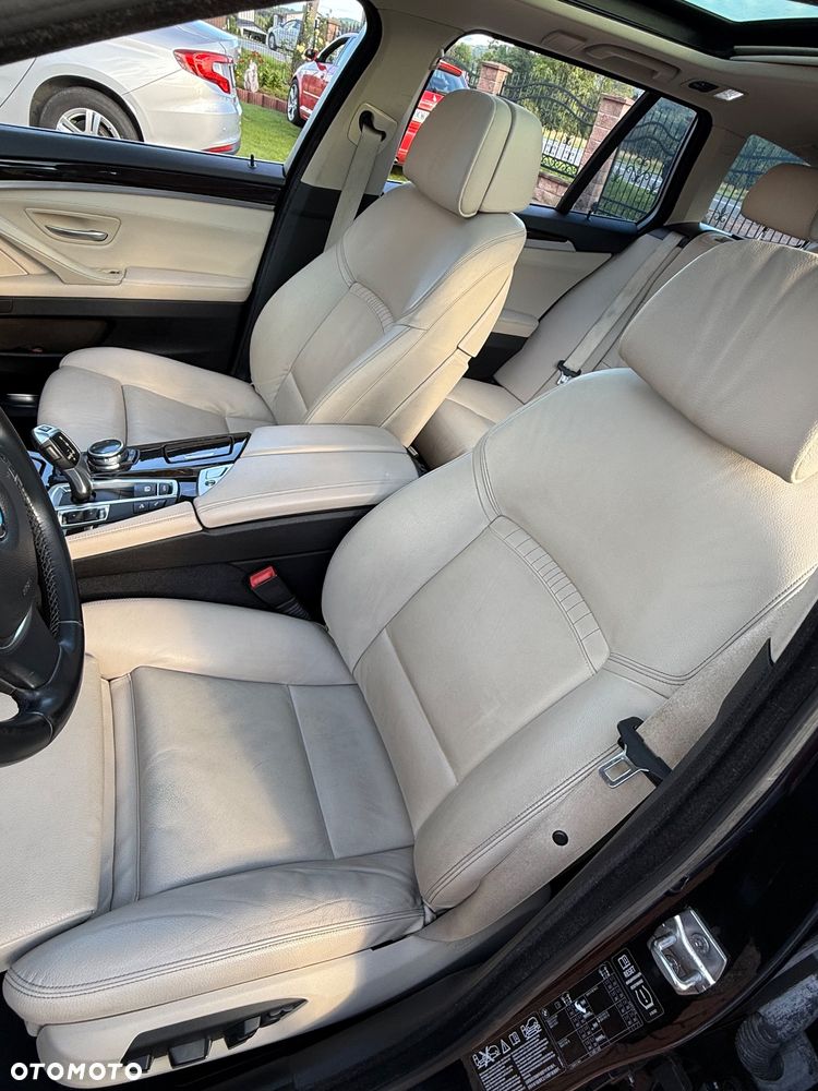 BMW Seria 5 525d xDrive Luxury Line - 16