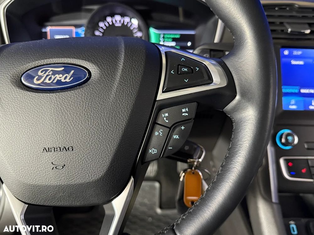 Ford Mondeo - 13