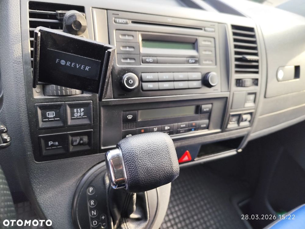 Volkswagen Caravelle - 13