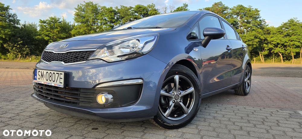 Kia Rio 1.2 L - 1
