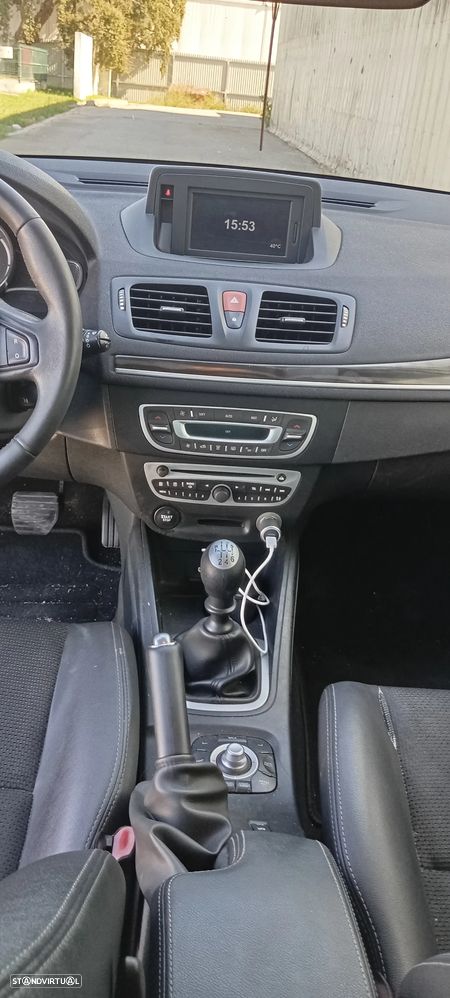 Renault Mégane 1.5 dCi Dynamique S - 9