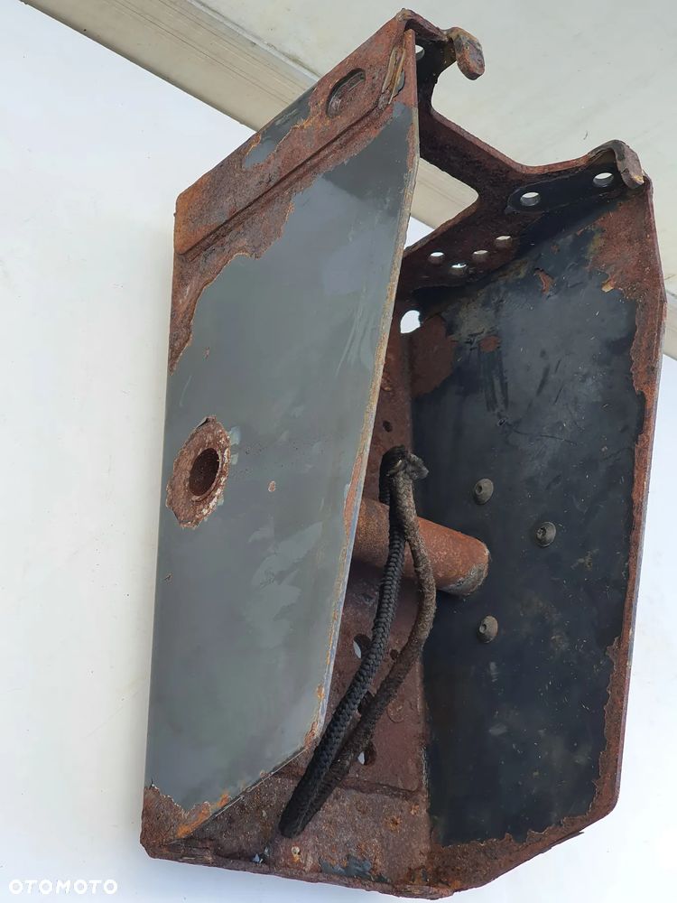 WINDA WIESZAK KOŁA ZAPASOWEGO STELAZ  IVECO EUROCARGO - 9