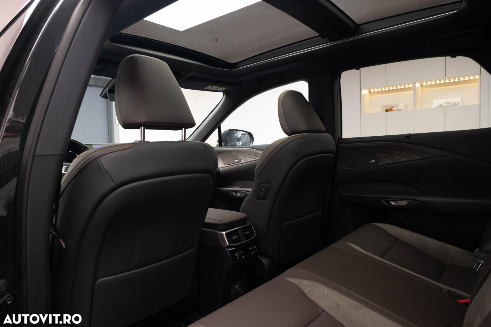 Lexus Seria RX - 21