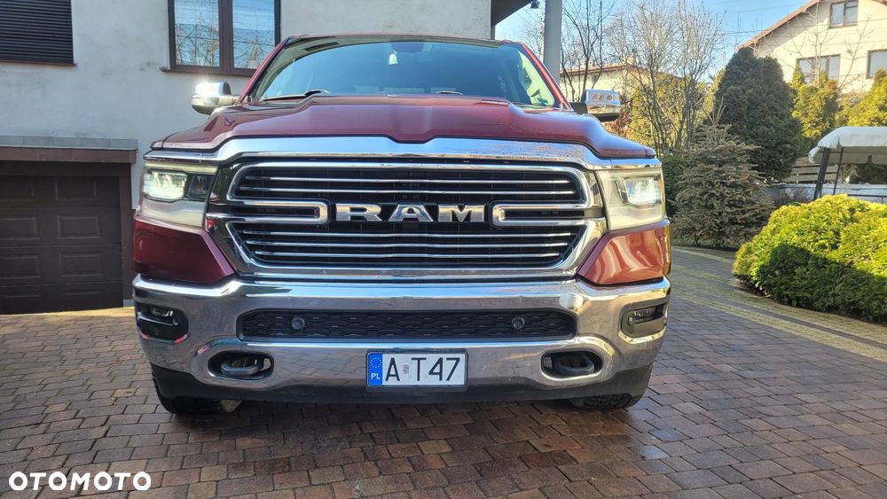 RAM 1500 Crew Cab Laramie - 3