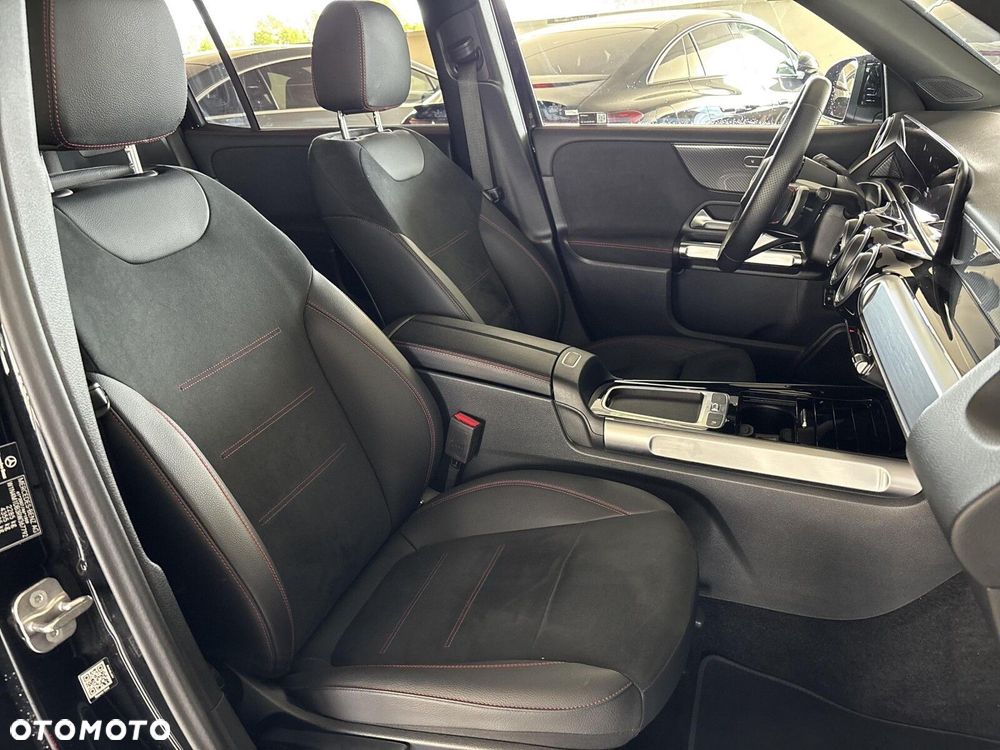 Mercedes-Benz GLB - 18