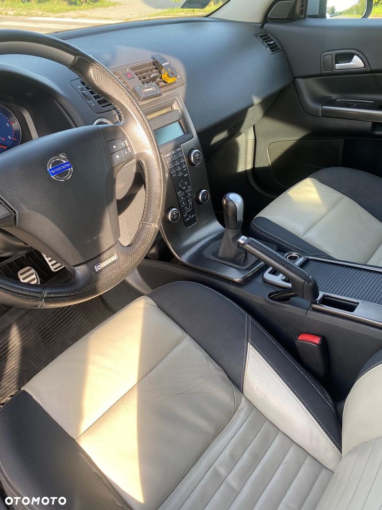 Volvo C30 D2 R-Design - 9