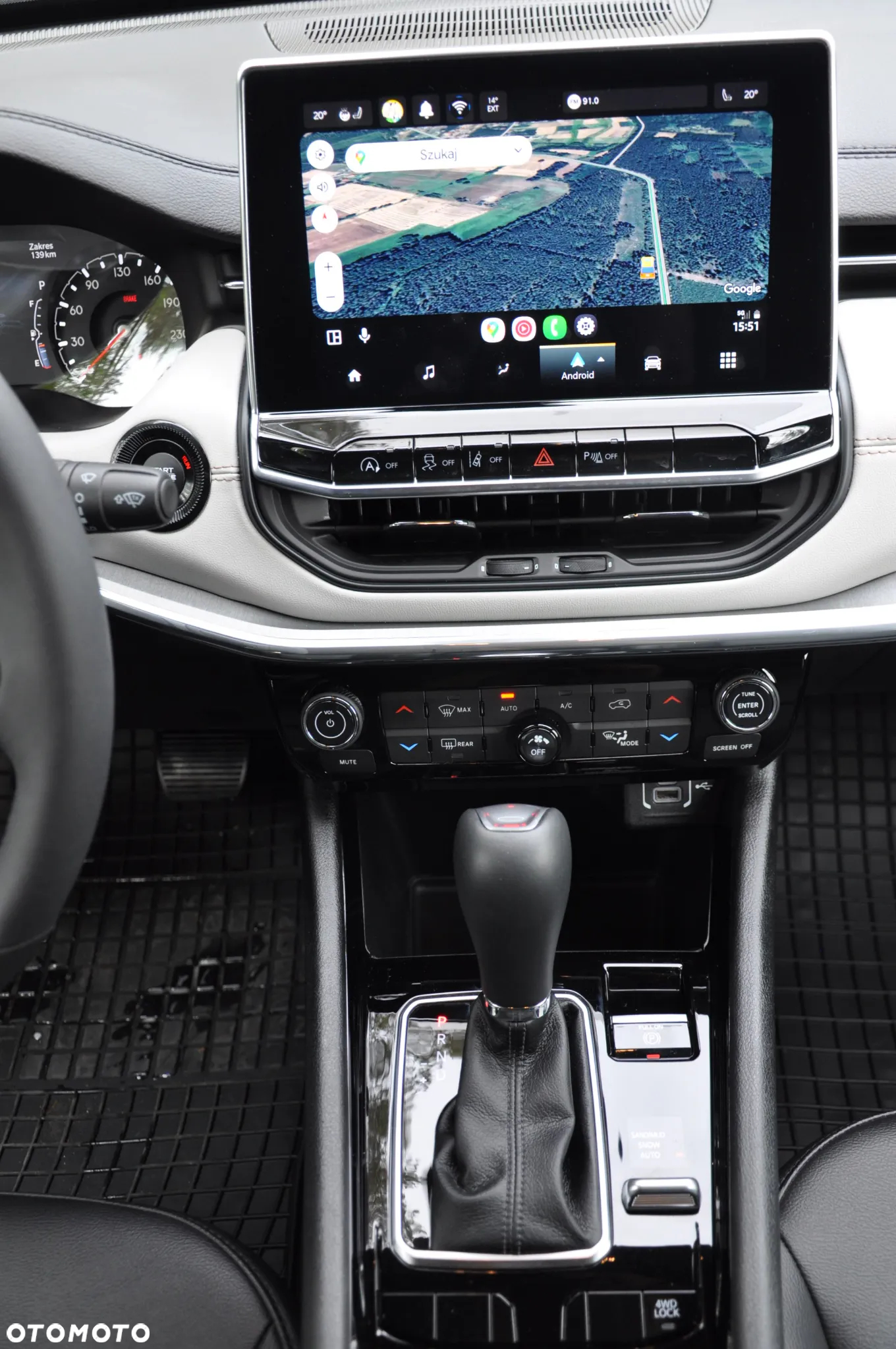 Jeep Compass - 15