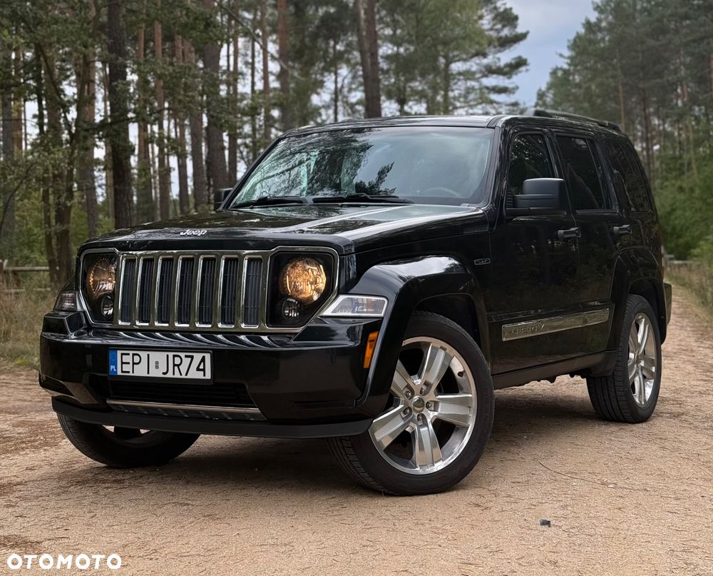 Jeep Liberty - 8