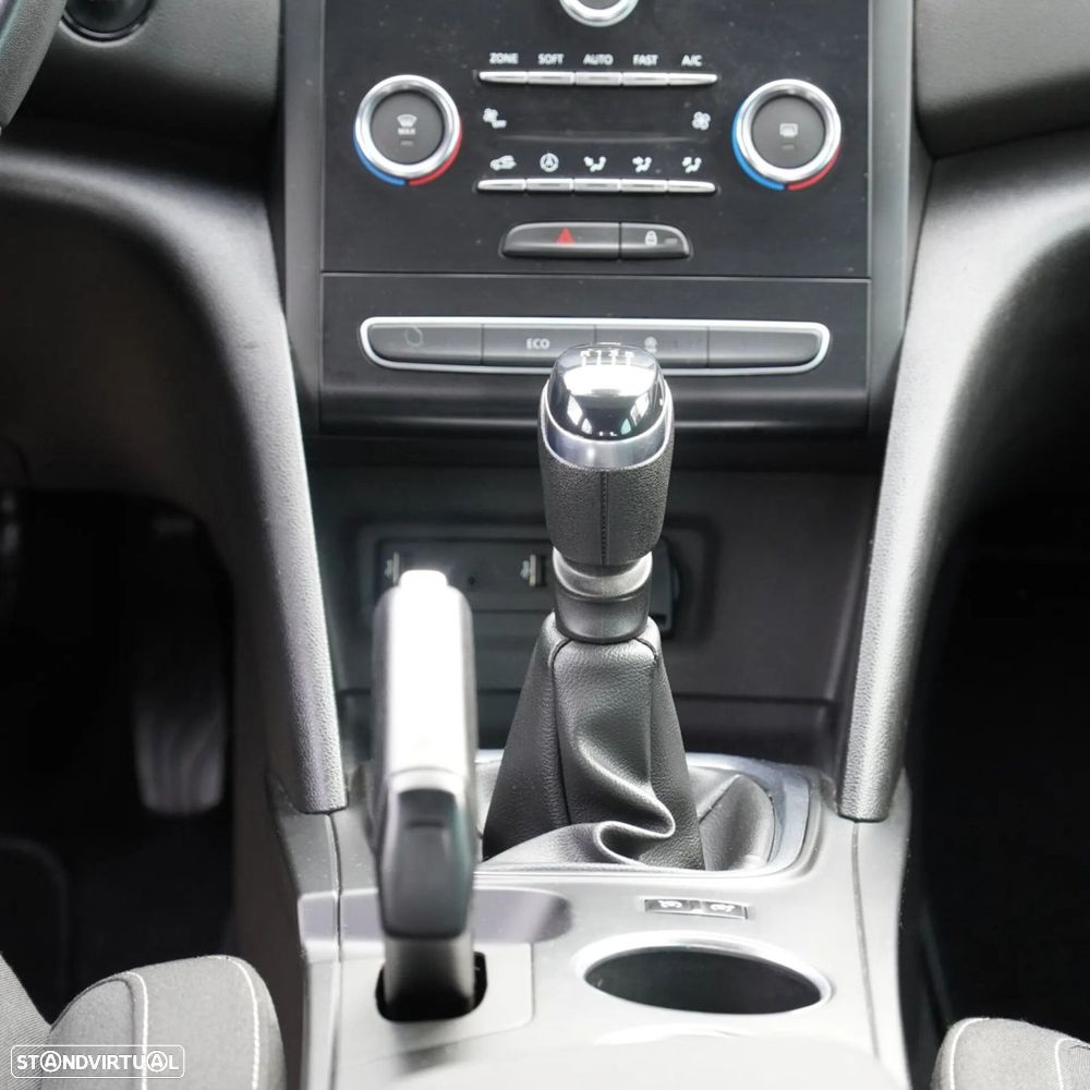 Renault Mégane 1.5 Blue dCi Limited - 24