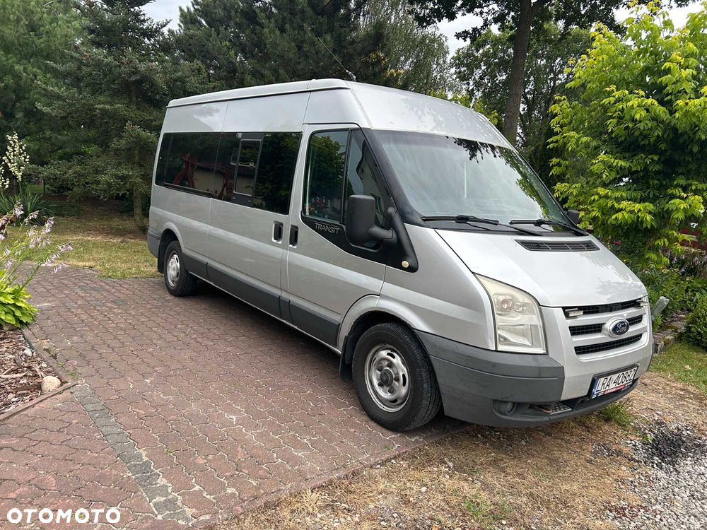 Ford Transit - 1