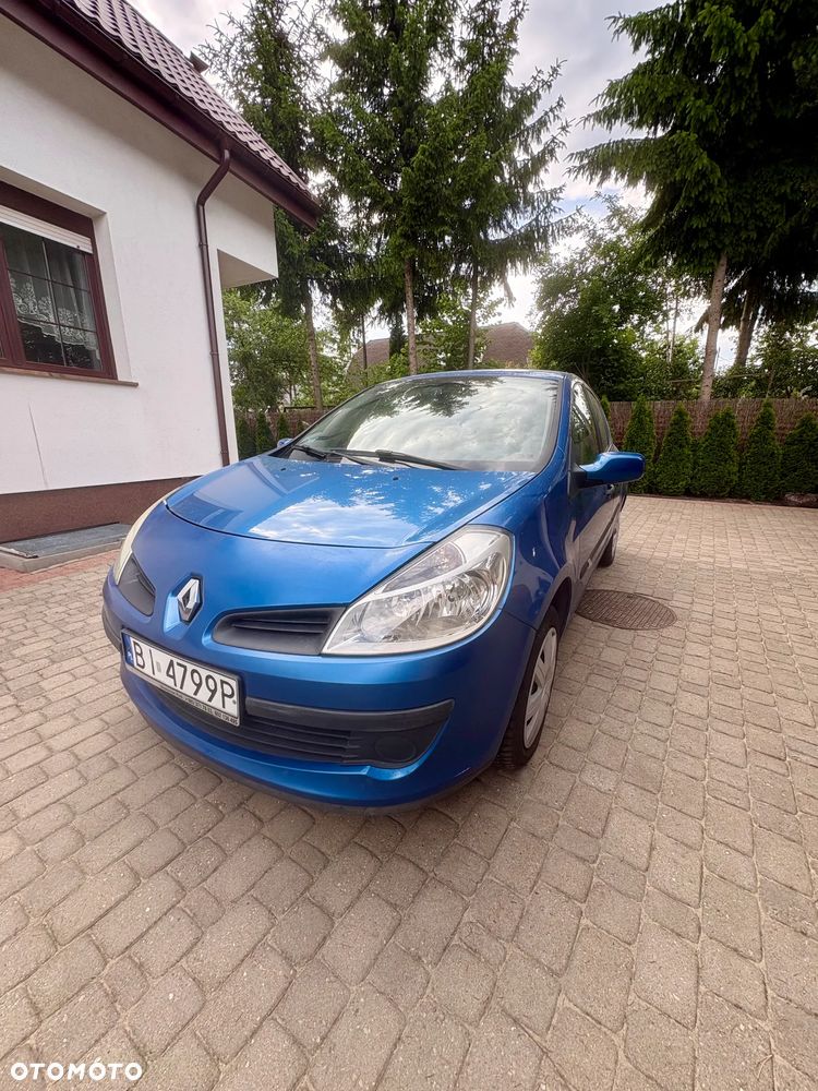 Renault Clio 1.5 dCi Authentique - 6