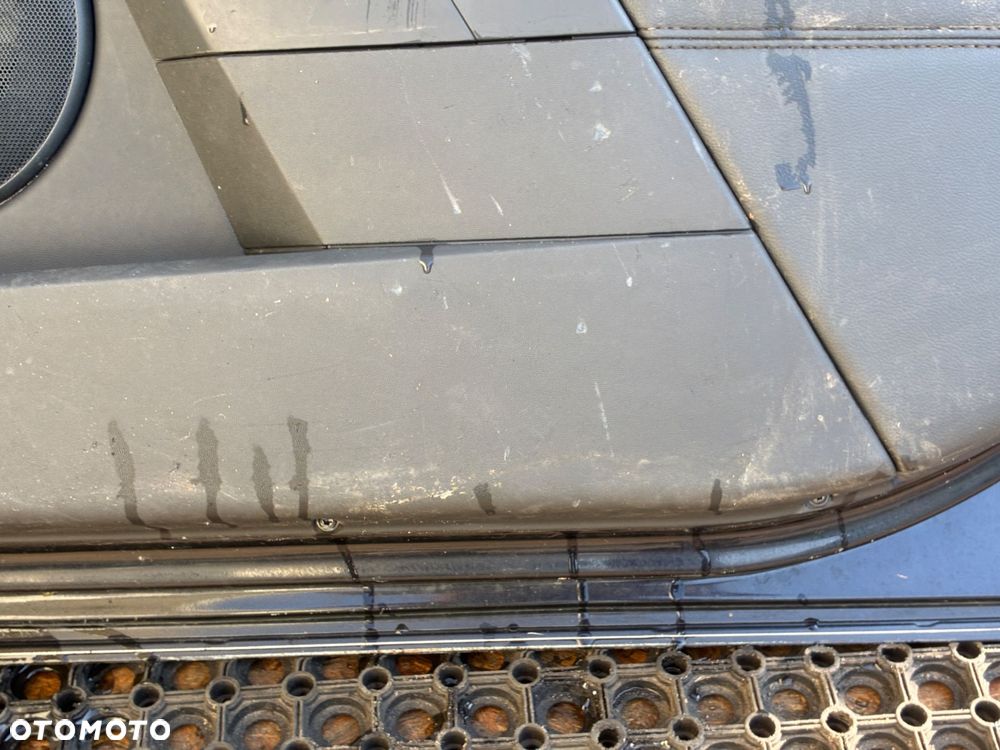 OPEL VECTRA C KOMBI DRZWI PRZÓD PRAWE PRAWY  Z20R - 15