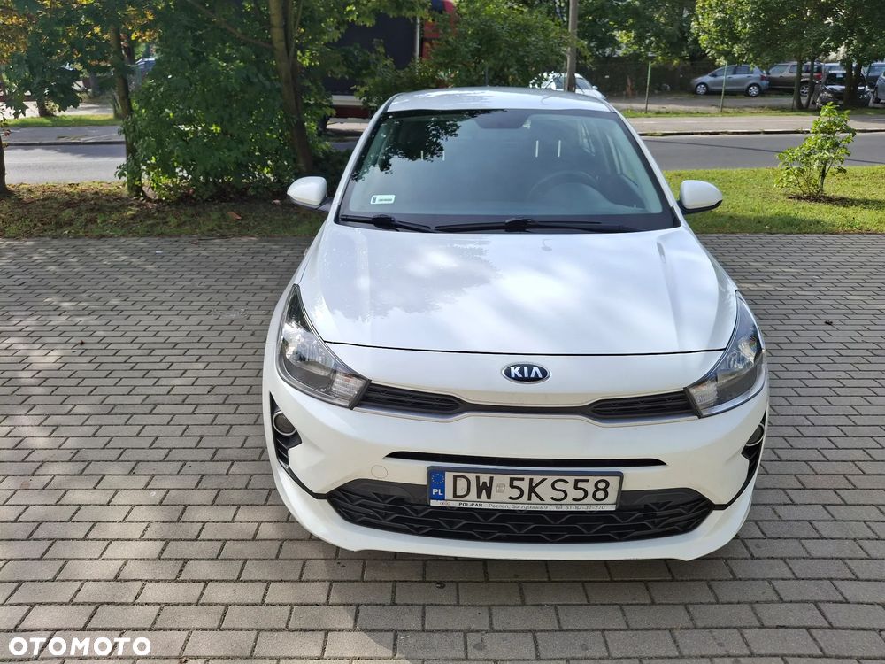 Kia Rio - 3