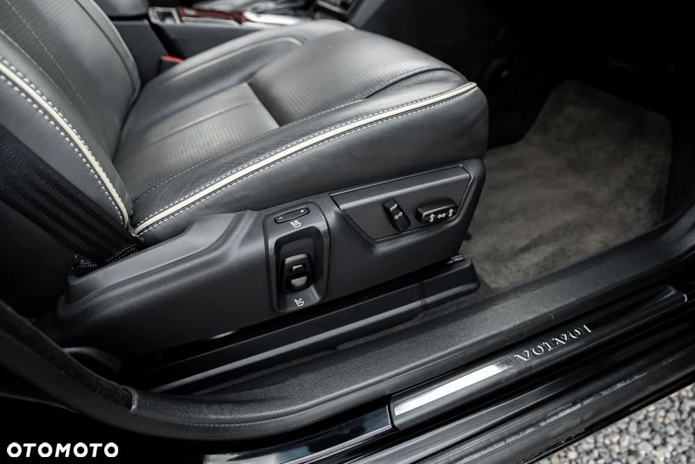 Volvo XC 90 D5 AWD Geartonic Executive - 25