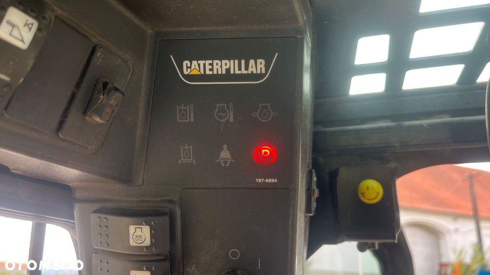 Caterpillar 242 B 4X4 - 17