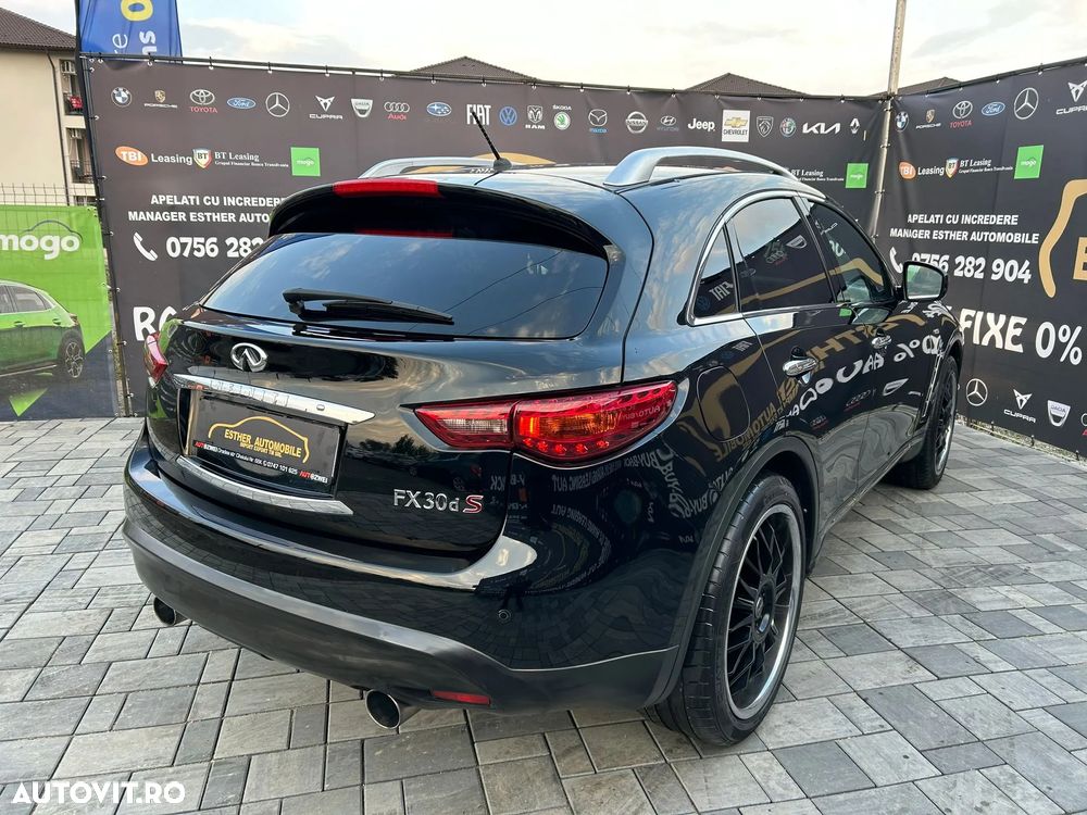 Infiniti FX 30 - 4