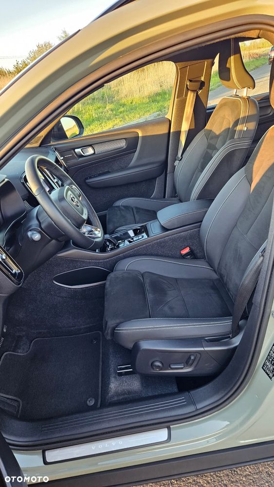 Volvo XC 40 B3 Plus Bright - 12