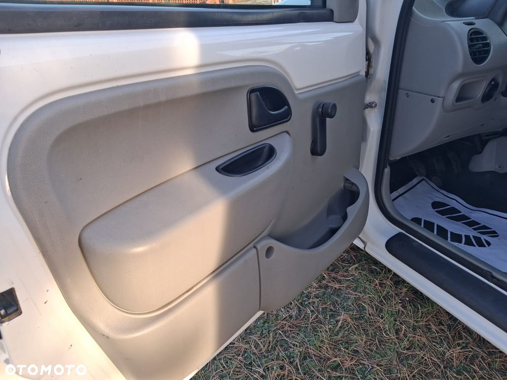 Renault KANGOO - 18